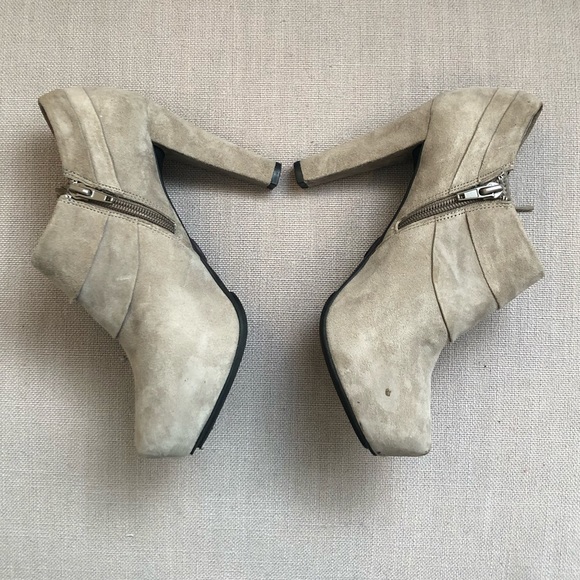 Me Too Lasky Grey Suede Booties - Picture 2 of 6